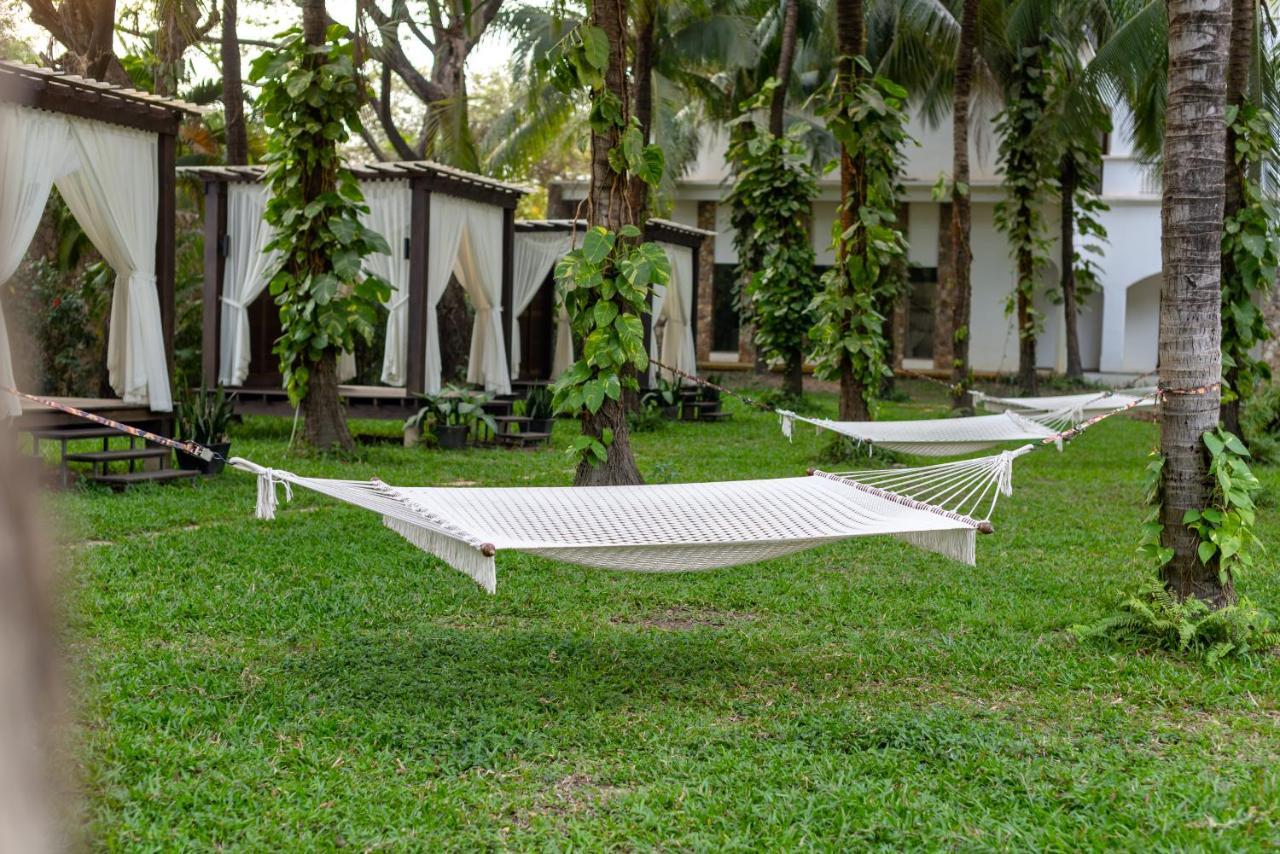 Lotus Blanc Resort Siem Reap Exterior foto